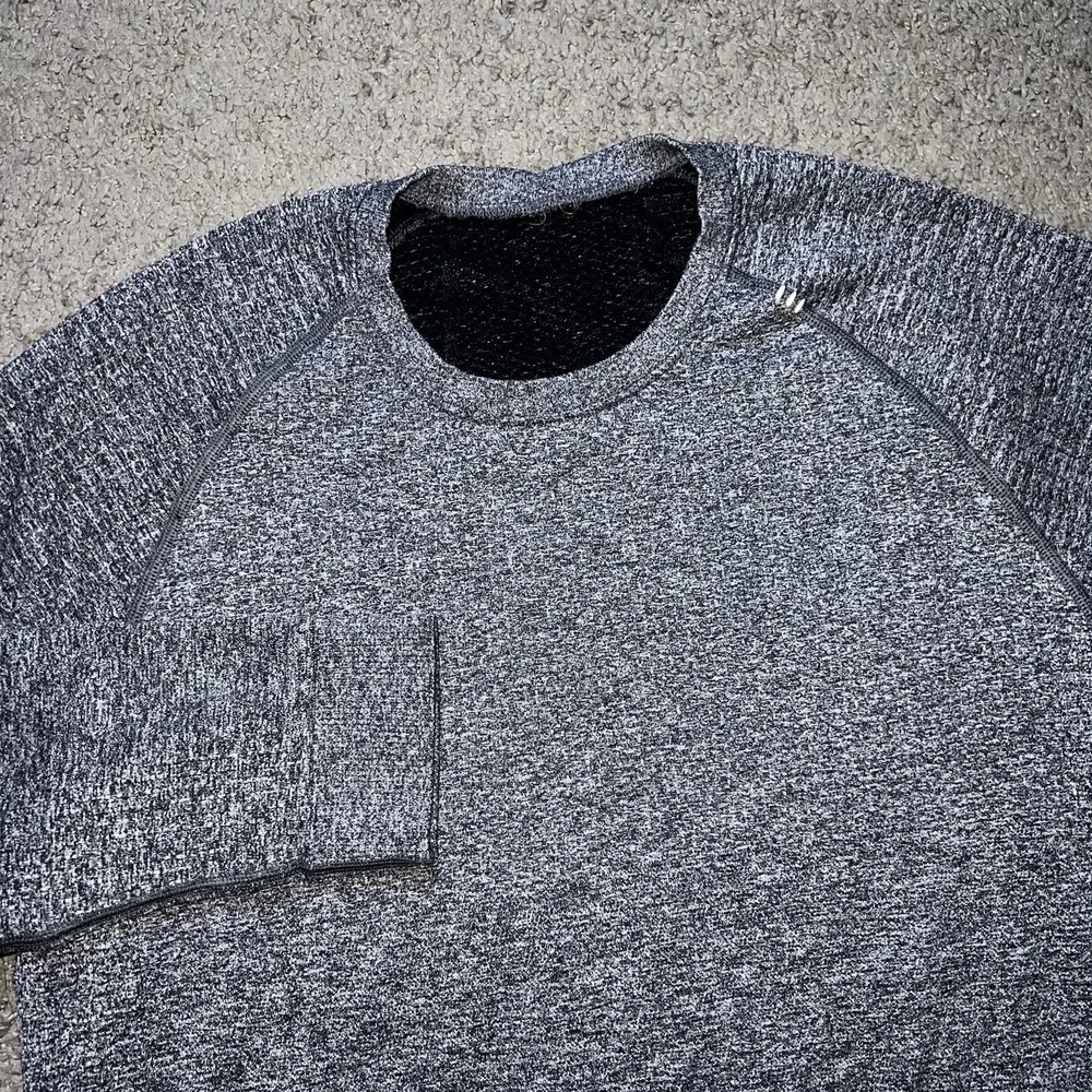 Lululemon Engineered Warmth Long Sleeve Crew Merino Wool Grey Pullover Sz L